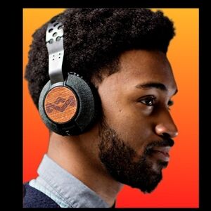 Bob Marley Headphones For iPod iPhones iPads